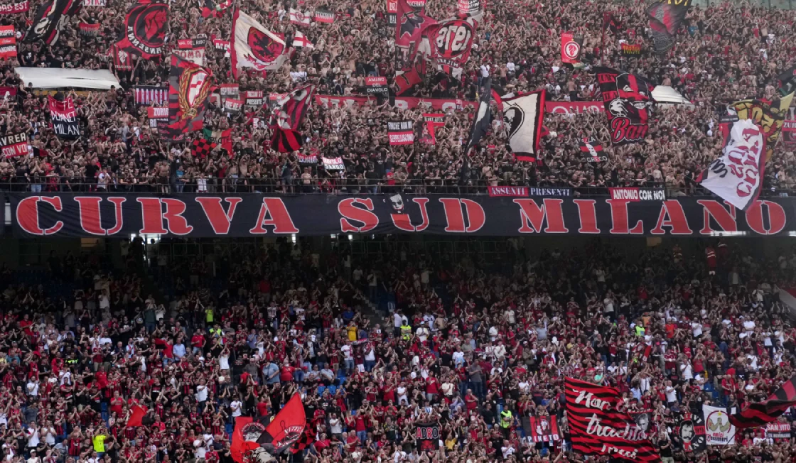 Curva Sud Milan Monza protesta