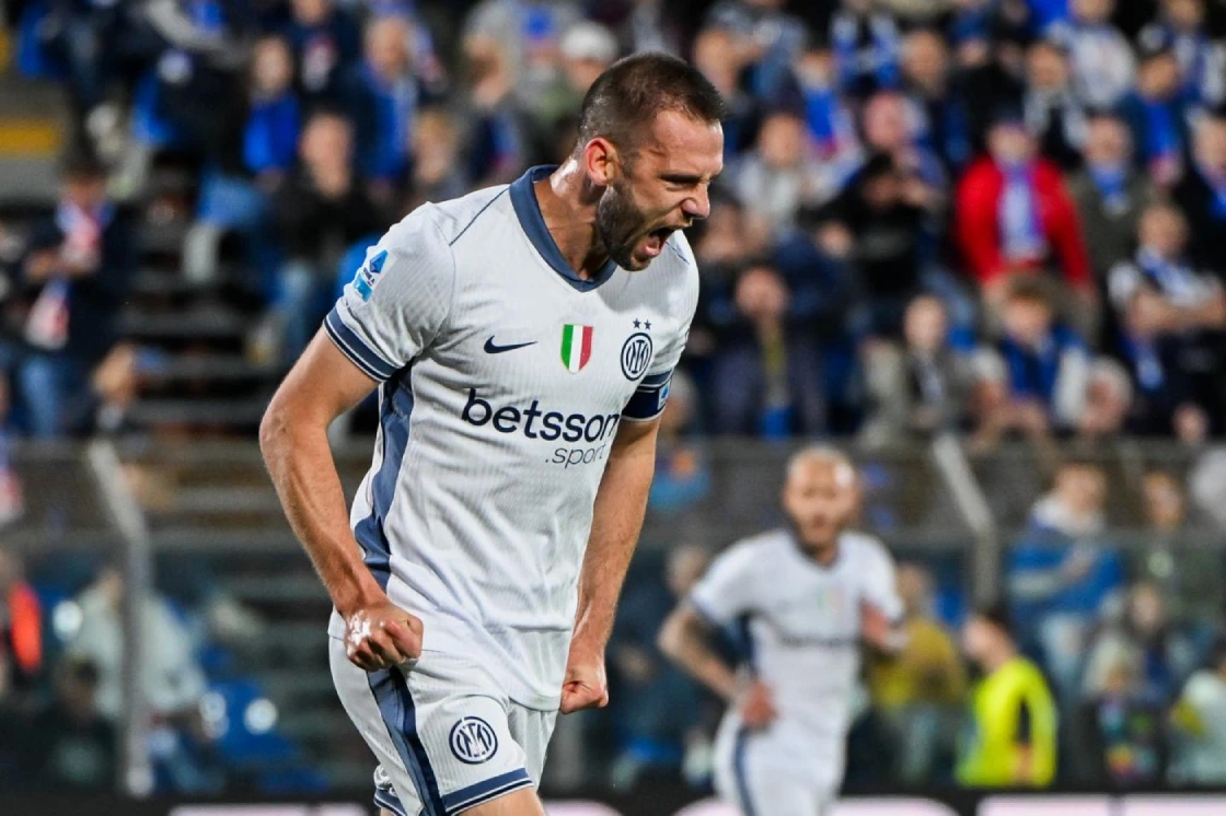 Stefan de Vrij Inter Mondiale per Club Chivu