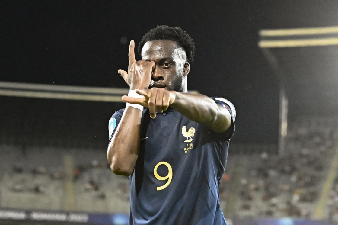 Arnaud Kalimuendo Milan calciomercato